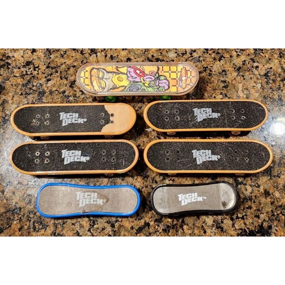 Lot of Vintage Tech Deck Dudes Action Figures And Boards 9 Pieces - Picture 3 of 7